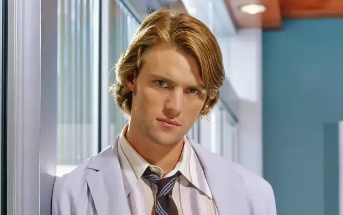 Robert Chase : Le médecin qui a appris à penser comme House… sans jamais devenir House